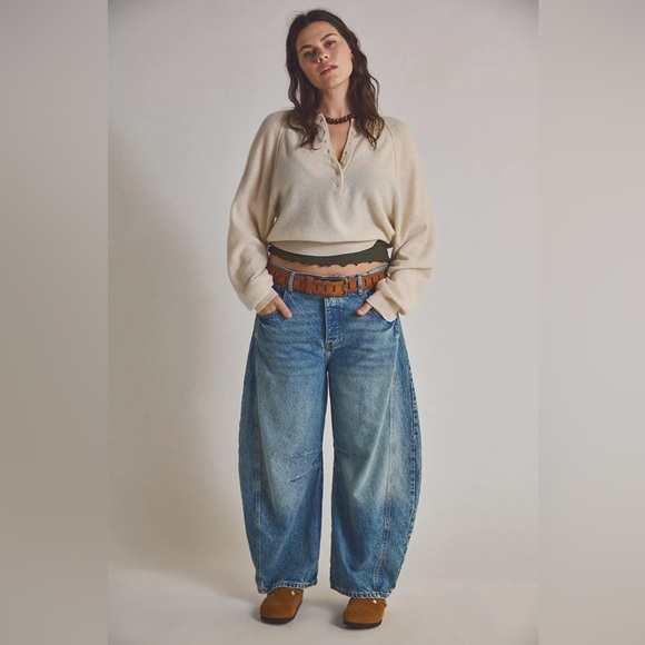 Free People We The Free Good Luck Mid-Rise Barrel Jeans Ultra Light Beam Size 29 - Picture 6 of 10